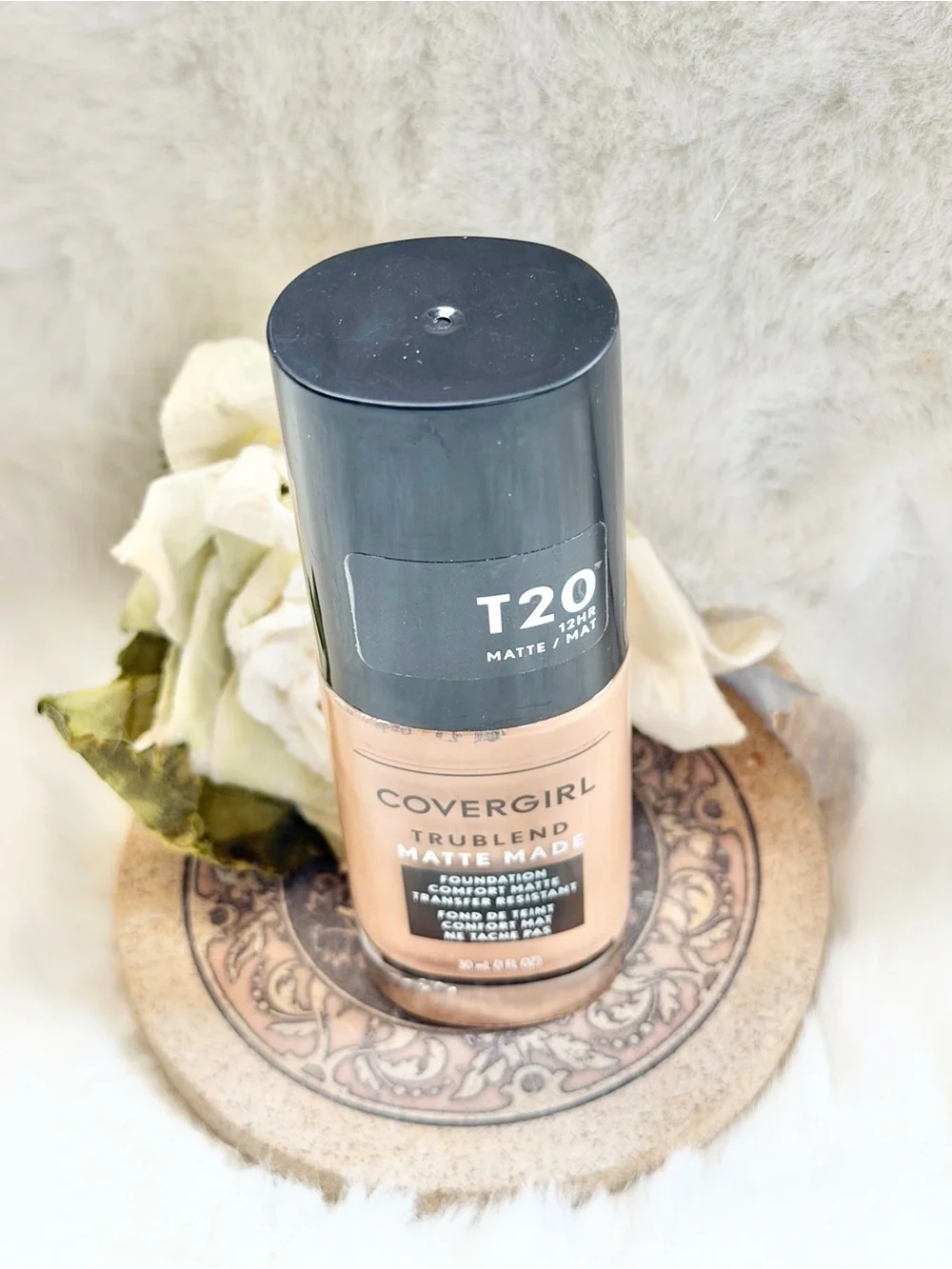 COVERGIRL TruBlend Matte Made Foundation 12HR T20 SOFT HONEY Transfer resistant